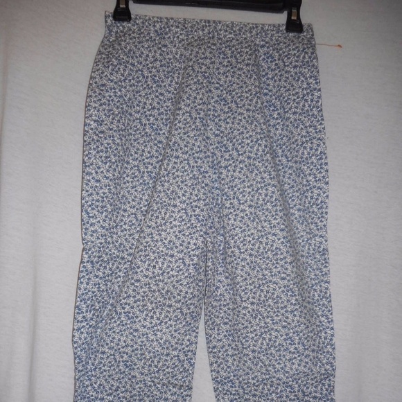 Floral Size 6P blue white Capri Pants cotton blend - Picture 1 of 6